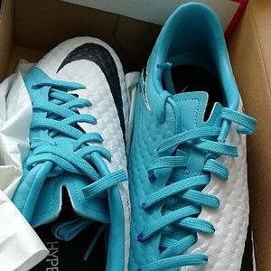 Nike Hypervenom Outdoor Soccer Cleats